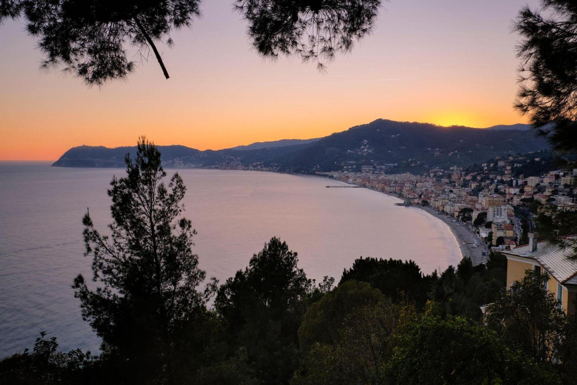 Appartamento & Relax With Terrace - Happy Alassio