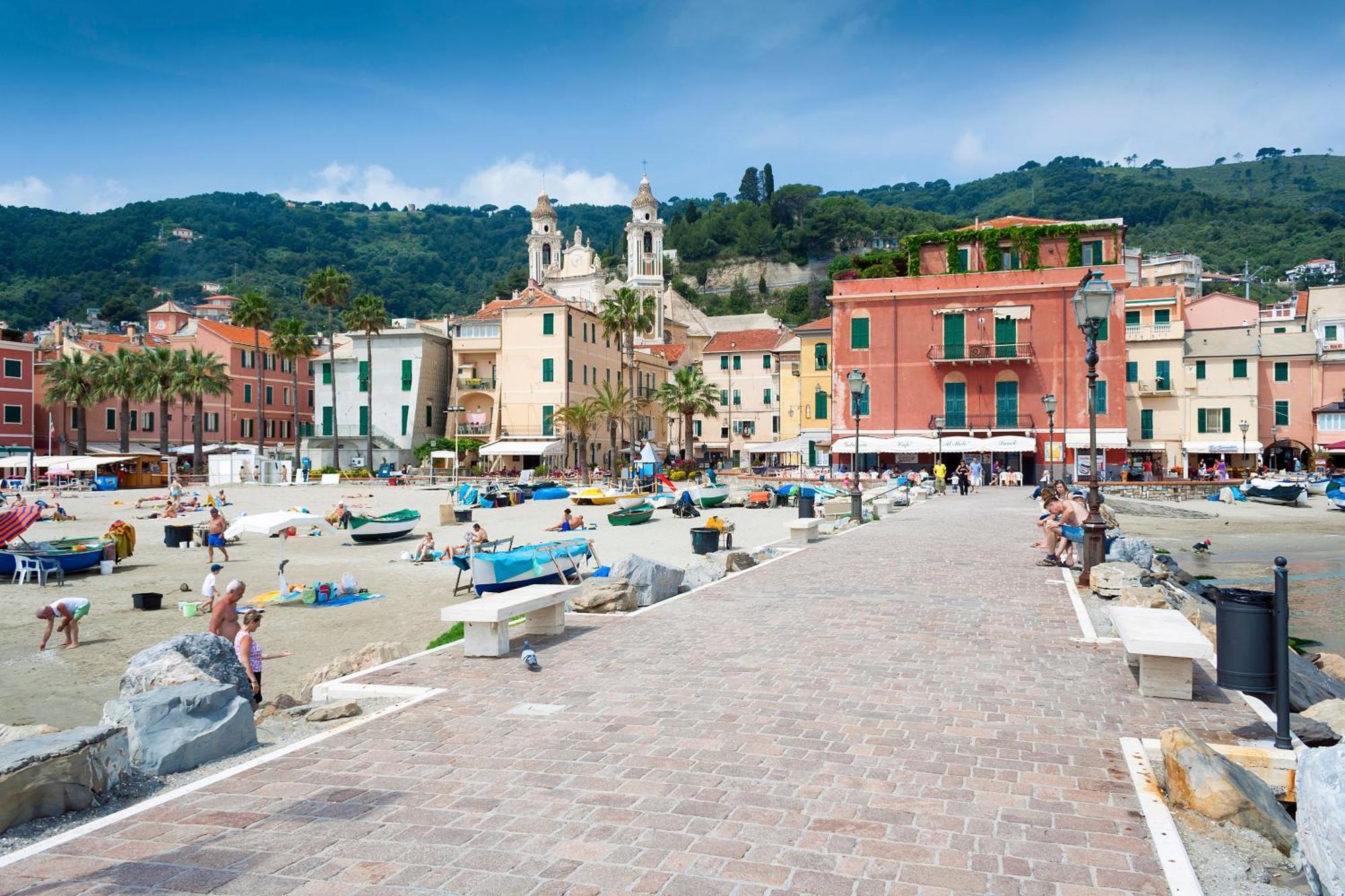 & Relax With Terrace - Happy * Alassio